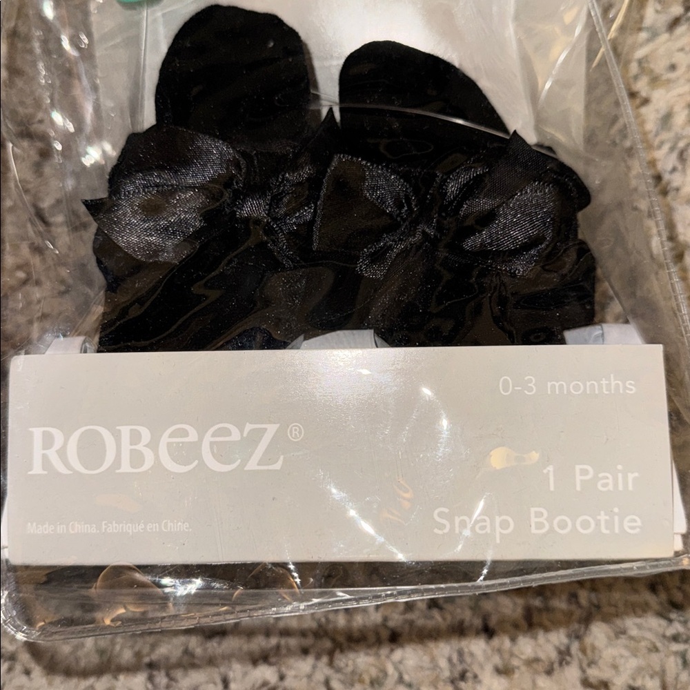 Robeez Black Infant Booties with Bow - Picture 3 of 5